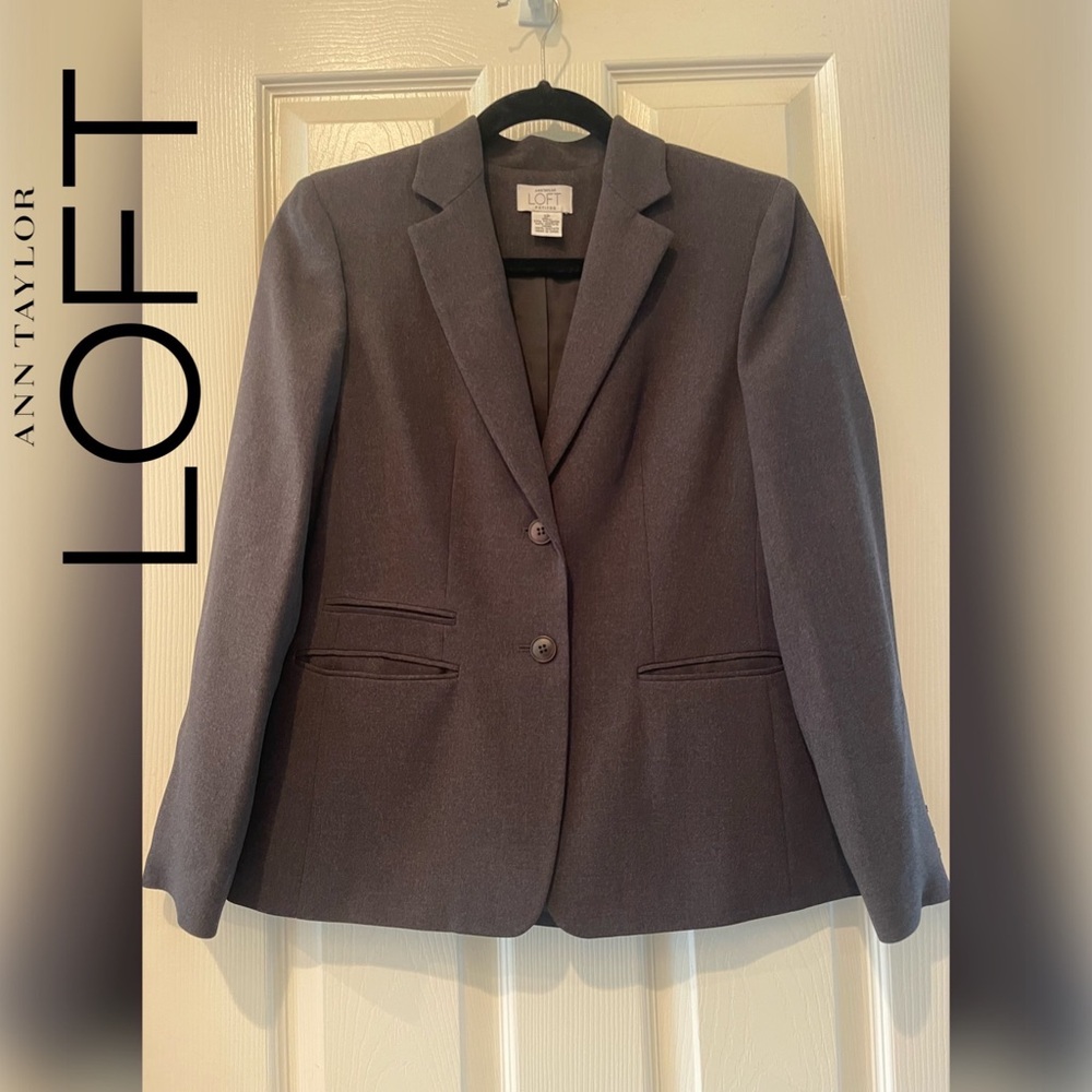 LOFT ANN TAYLOR PETITE 2 Button Gray Blazer